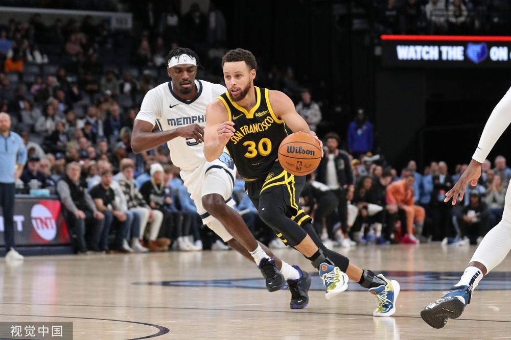 在财务和竞 在财务和竞